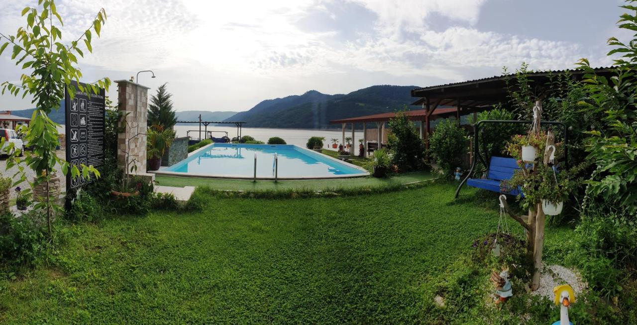 Hotel Casa Wanted Orşova Exterior foto